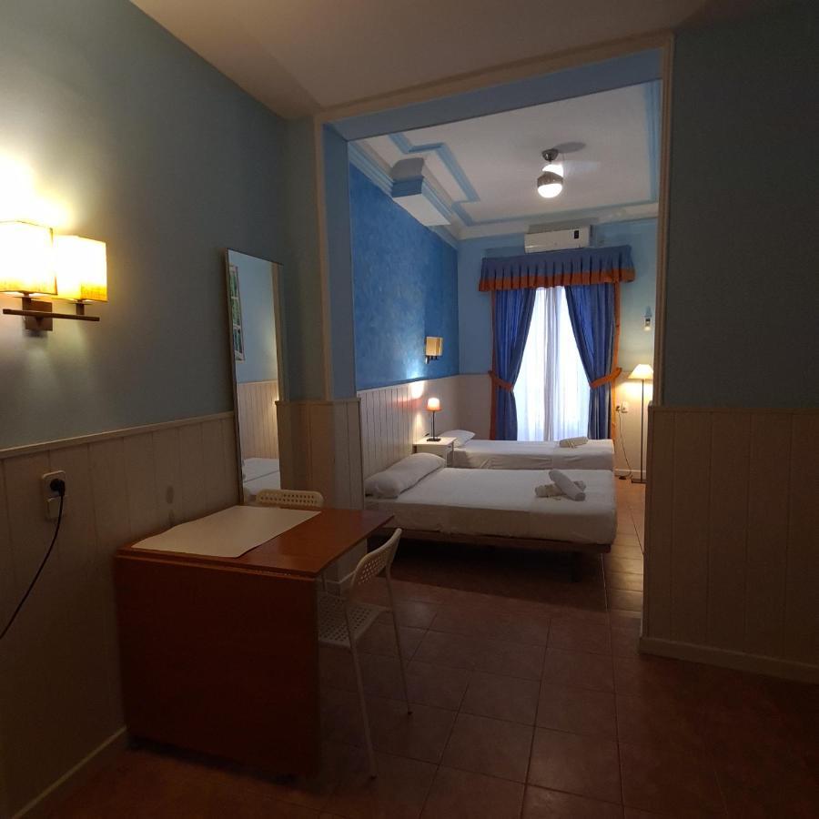 Hostal Oporto Madrid Exterior foto