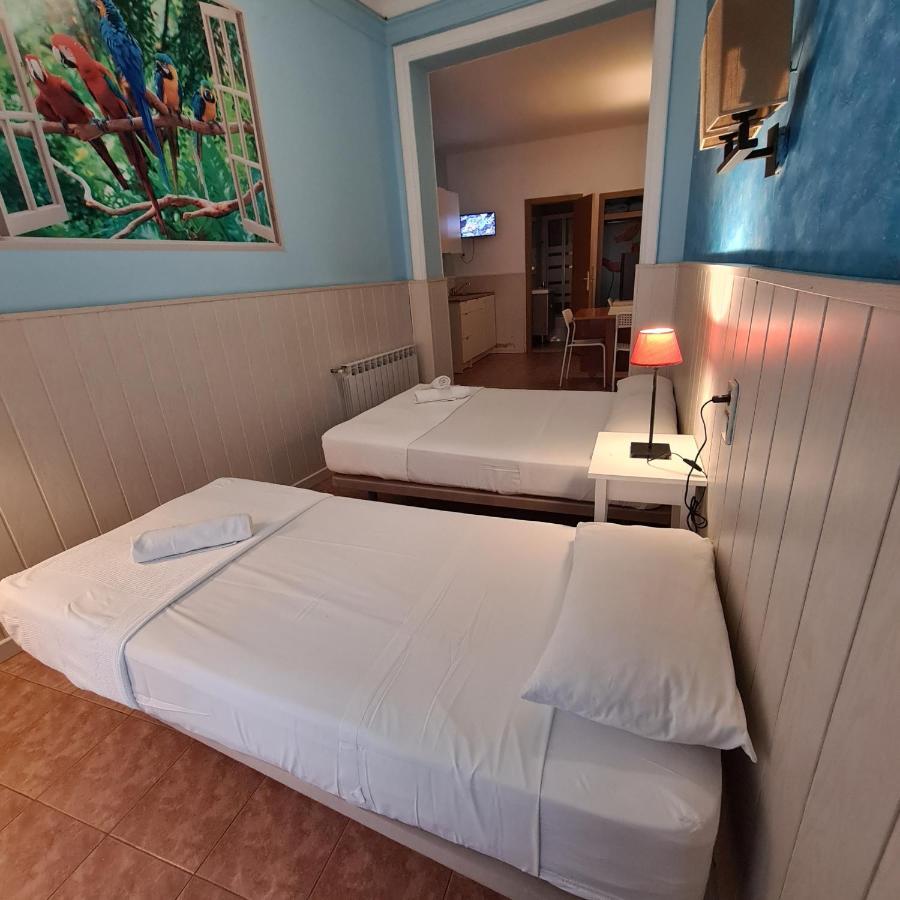 Hostal Oporto Madrid Exterior foto