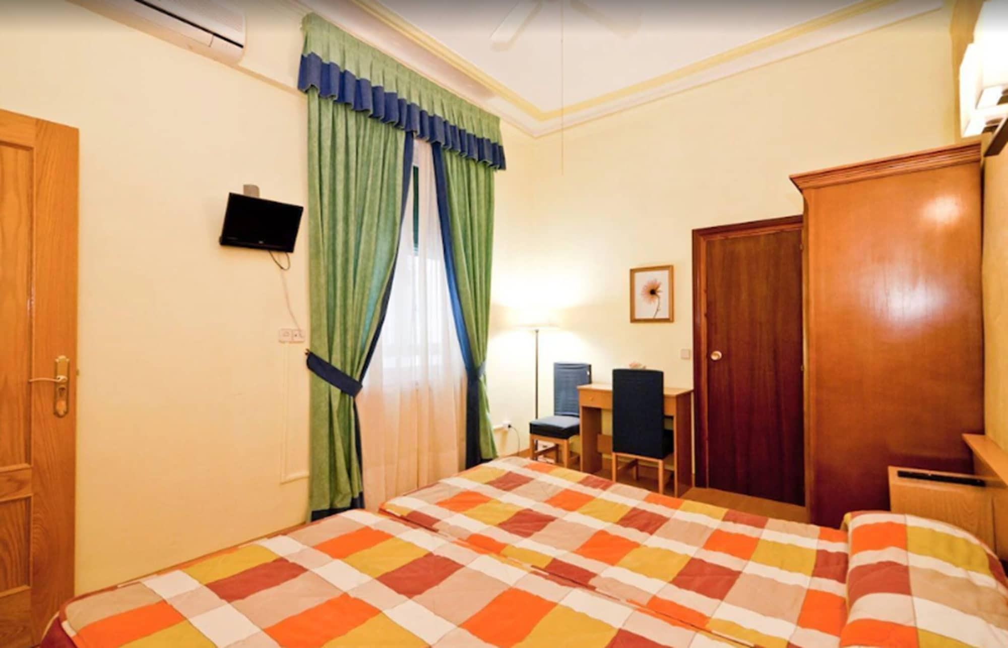 Hostal Oporto Madrid Exterior foto