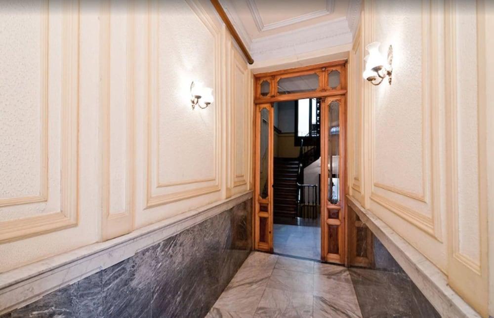 Hostal Oporto Madrid Exterior foto